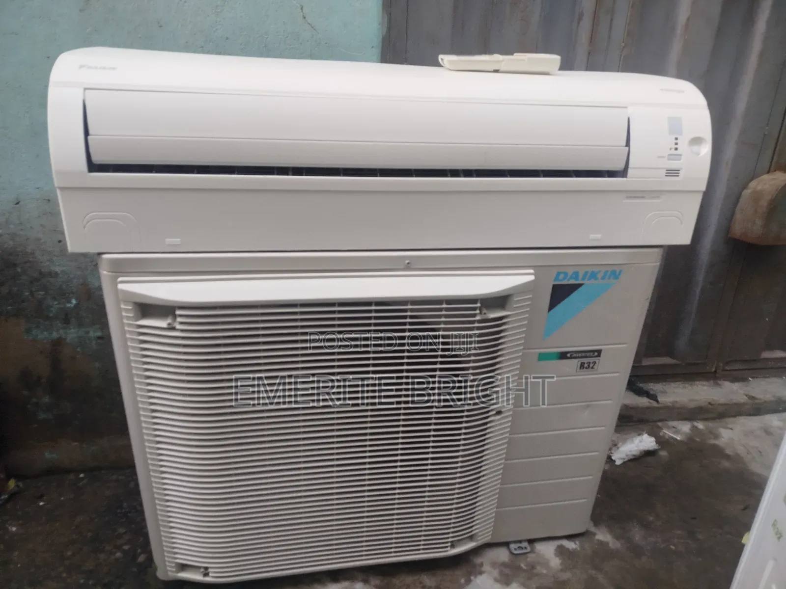 Daikin Inverter R32 Gass 3hp Wit Full Gass