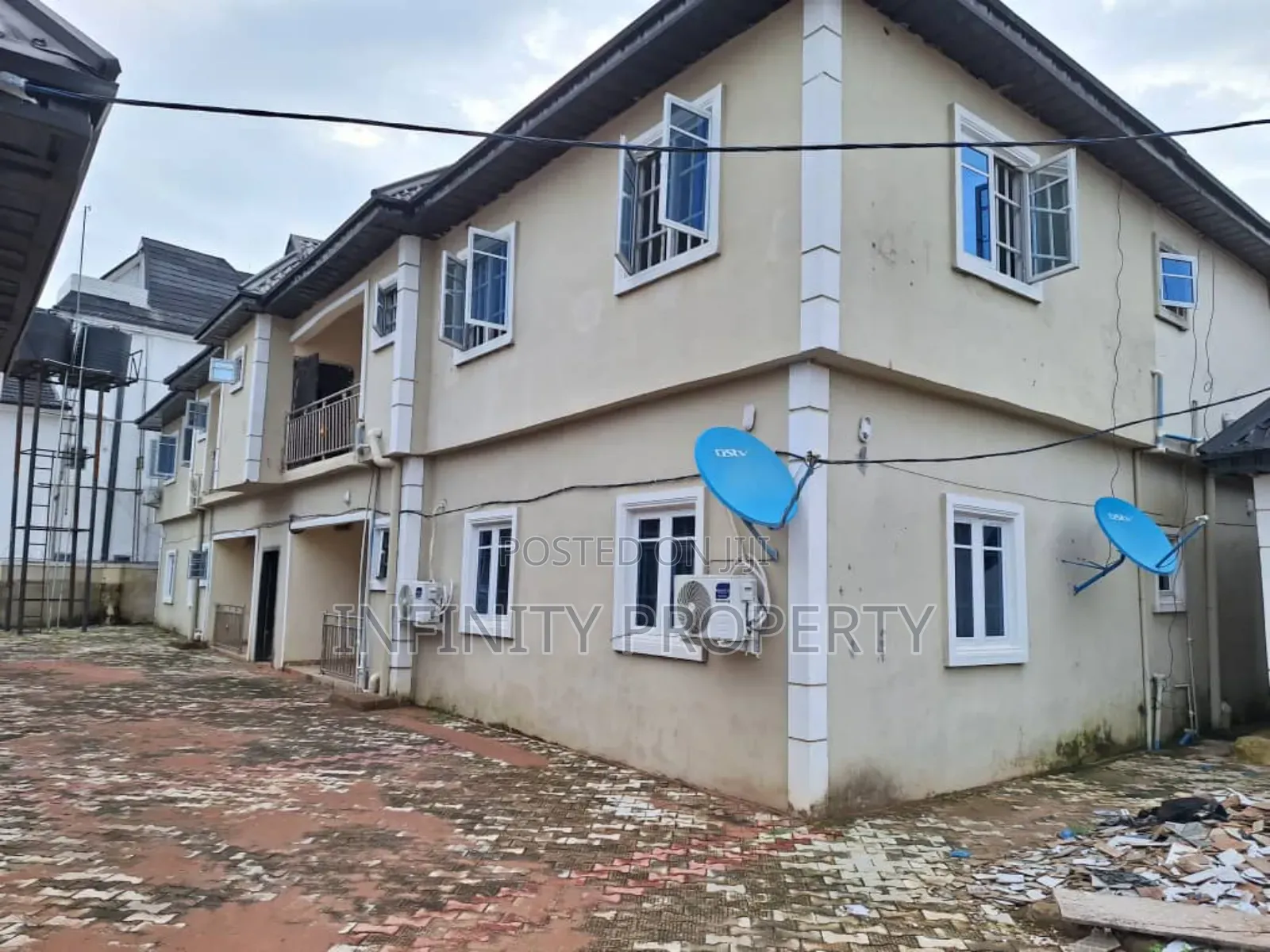 3bdrm Block of Flats in Ugbor Central, Benin City for sale
