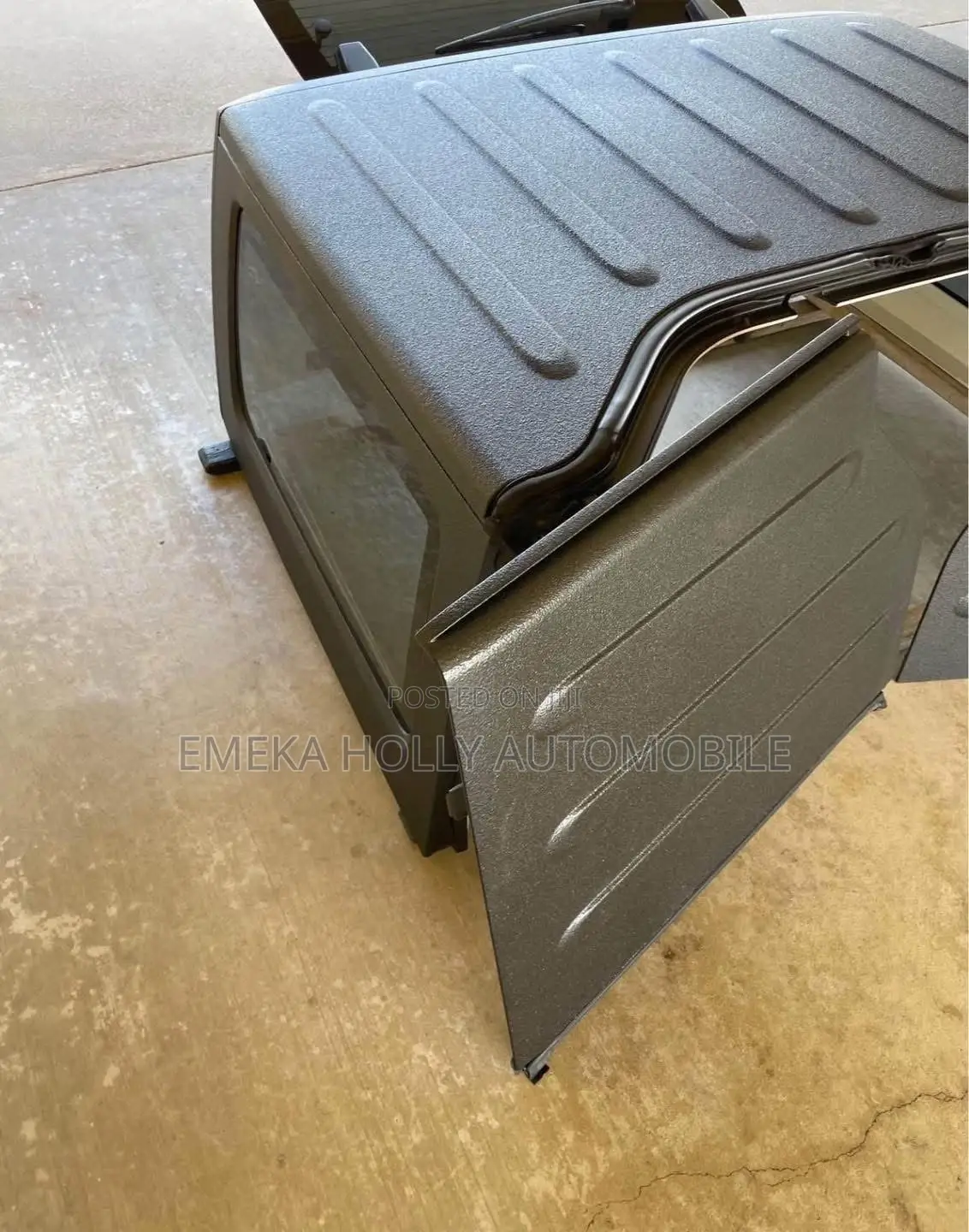 Jeep Wrangler 4-Door Complete Oem 3-Piece Hard Top Assembly.