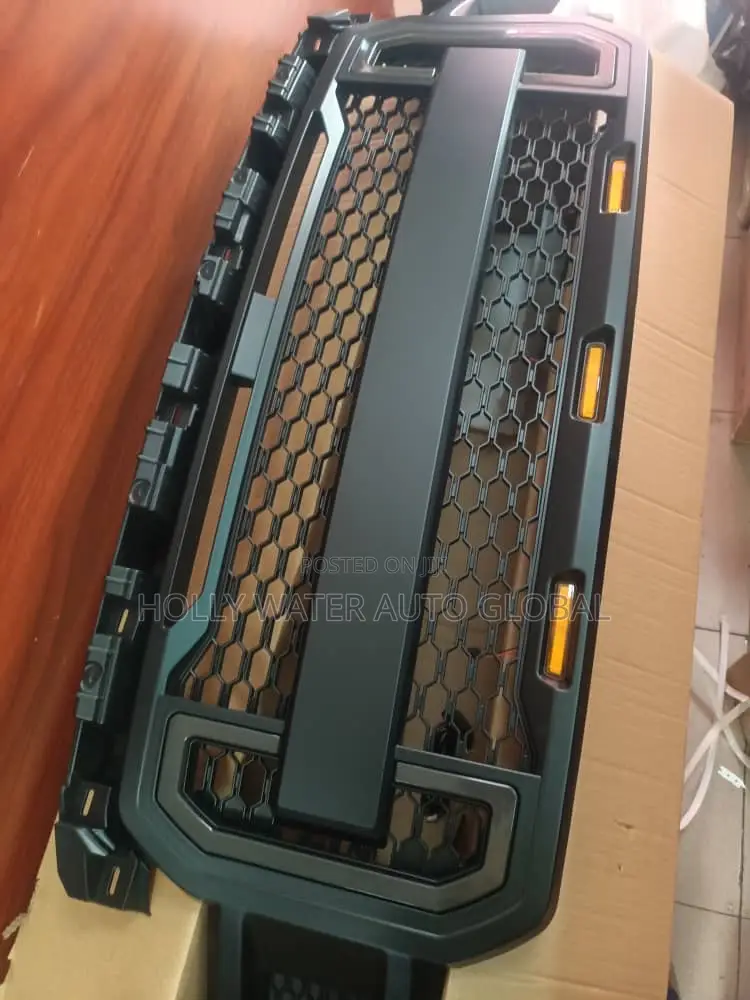 Ford F-150 2017/2020 Complete Front Grill Cover
