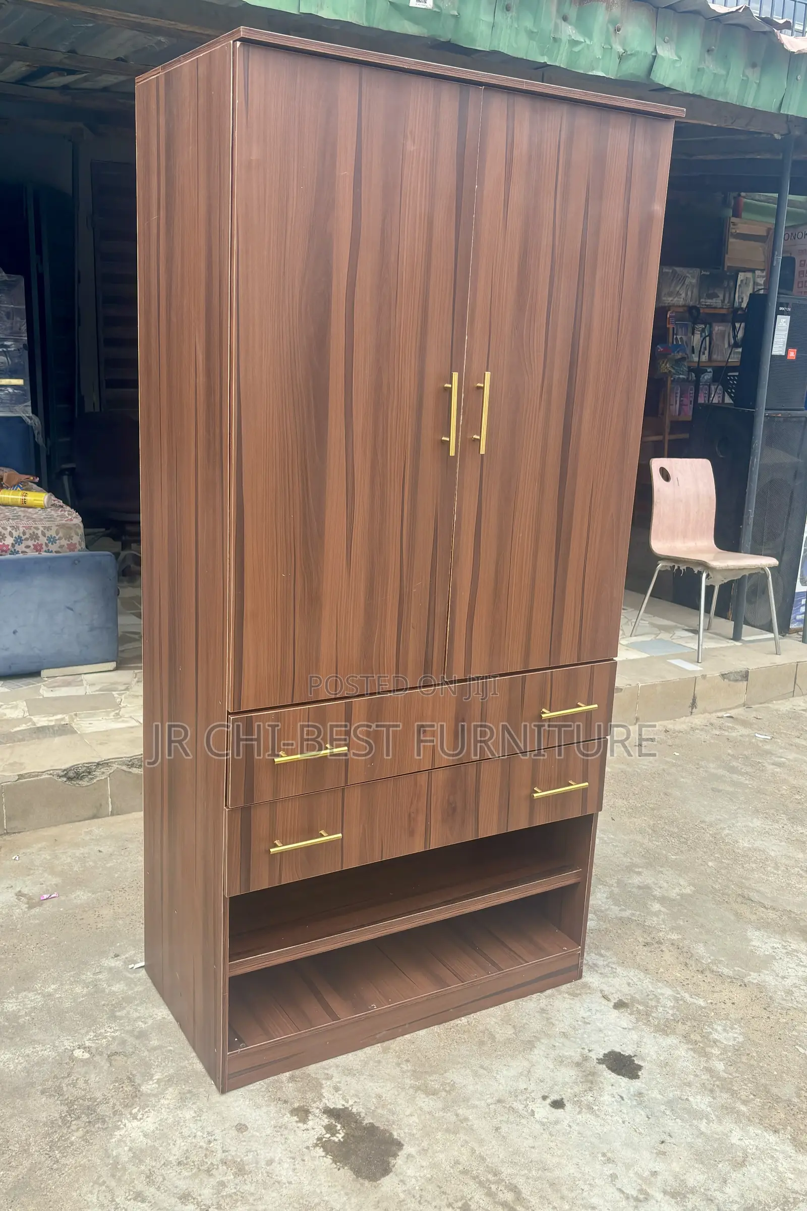 Well Constructed Quality 6ft by 3ft Wooden HDF Wardrobe