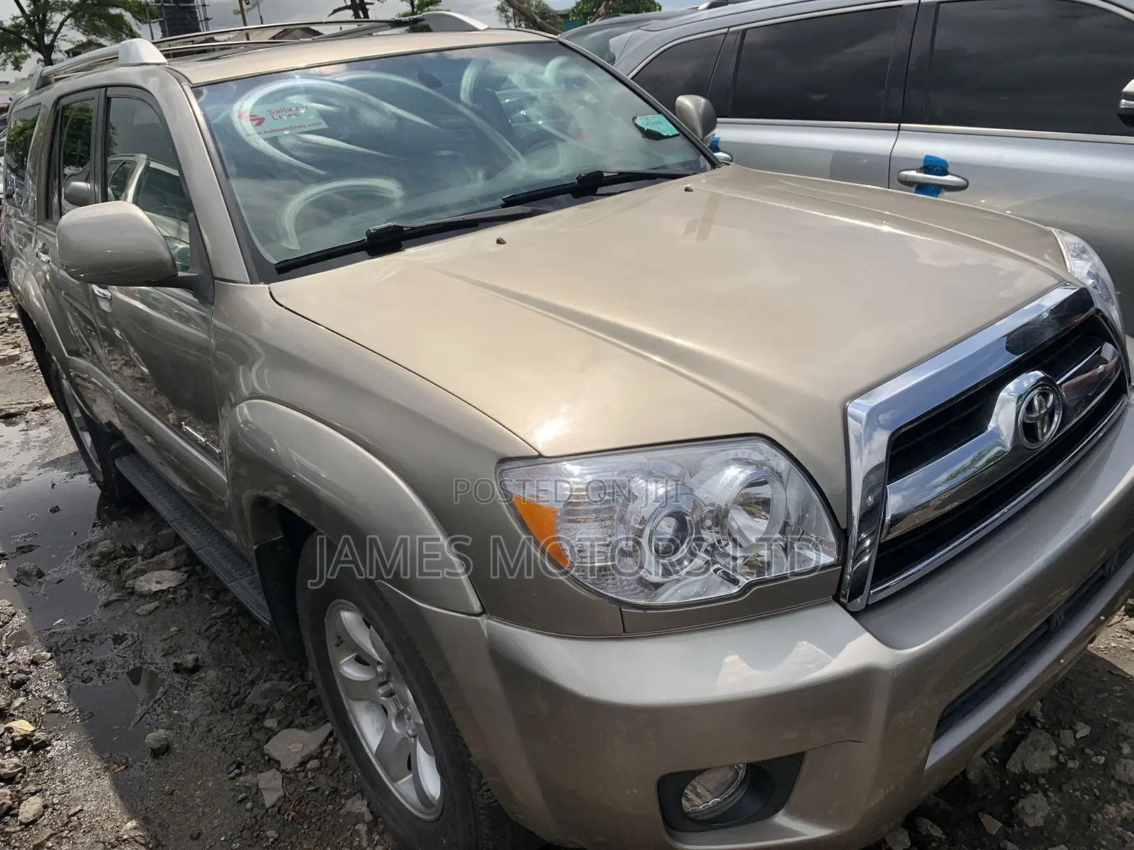 Toyota 4-Runner 2008 Gold