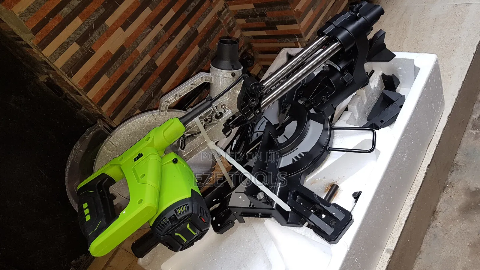 2000watt Mitre Saw Machine