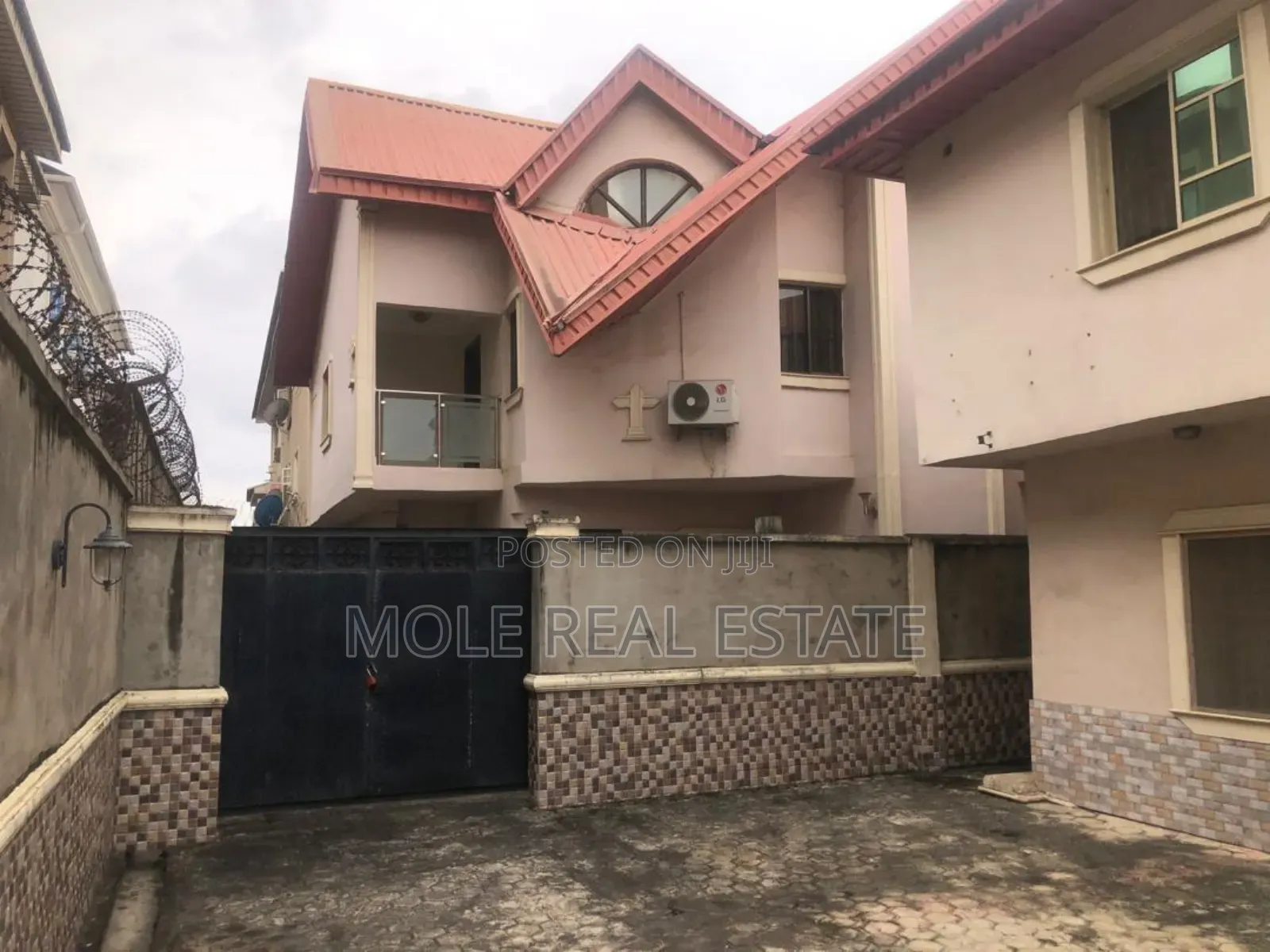 Furnished 4bdrm Duplex in Ago, Okota for sale