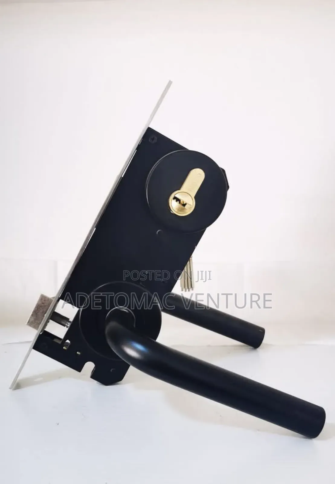 Lock Set Unrose