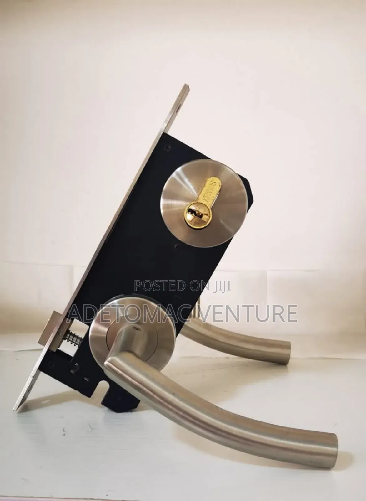 Lock Set Unrose