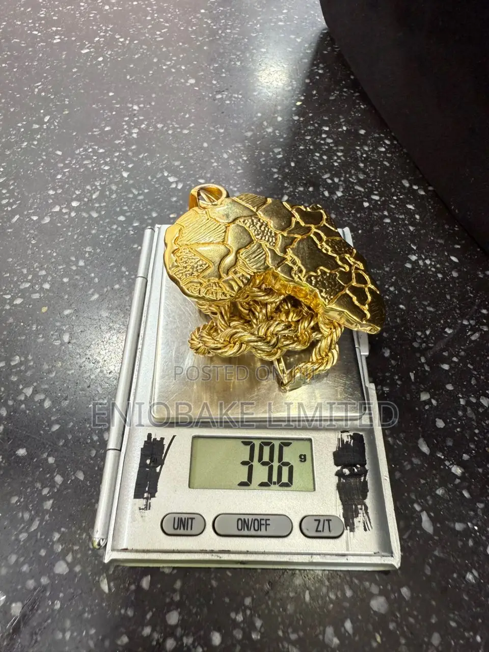 Design:-Chain. Type of Gold
