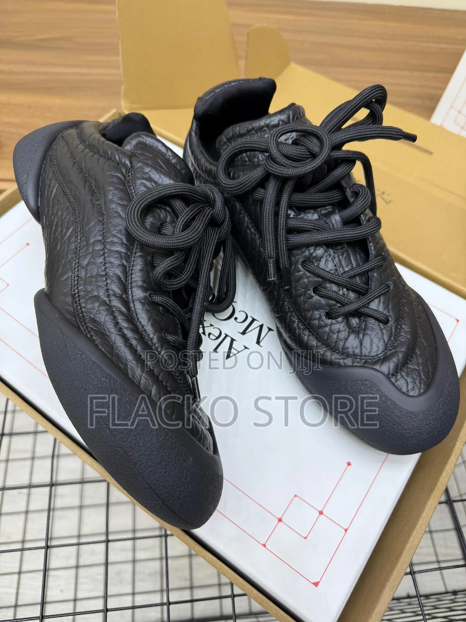 Original Alexander Mcqueen Men’S Flexion Luxury Sneakers