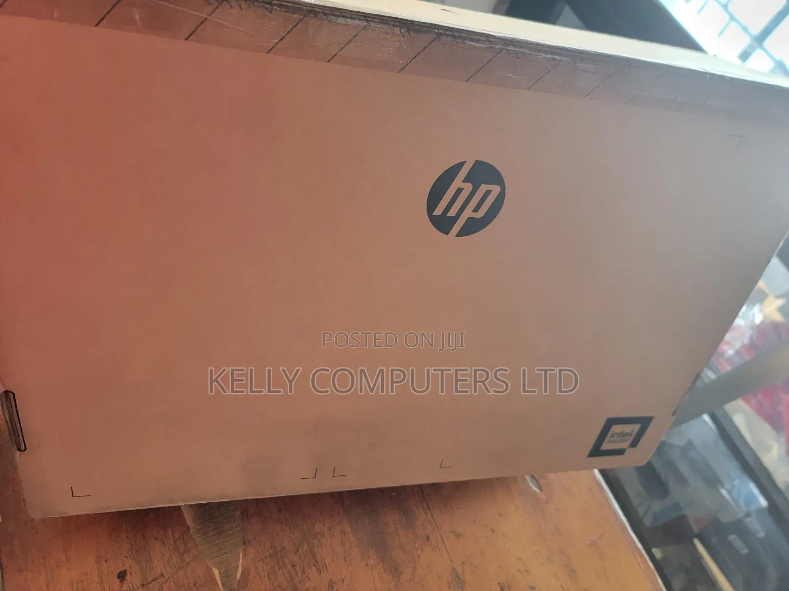 New HP 200 G4 22 All-in-One 8GB Intel Core i3 SSD 256GB