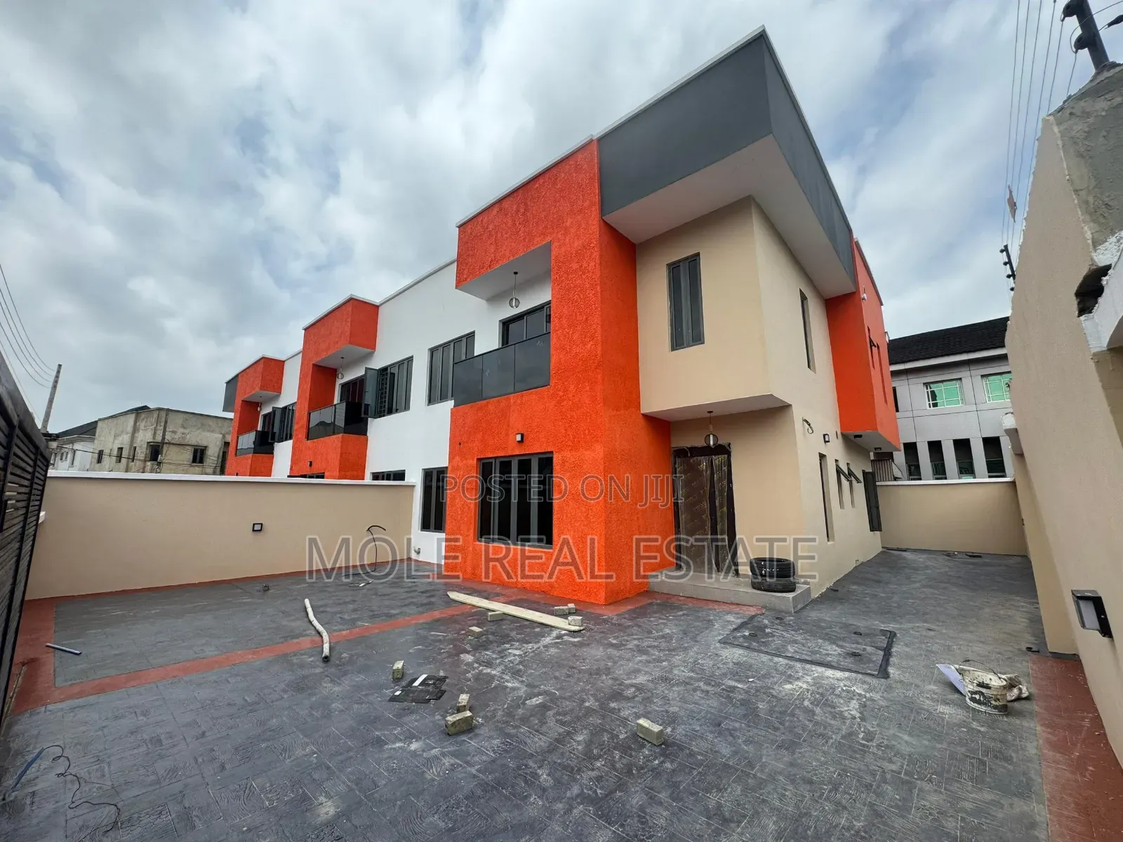 Furnished 4bdrm Duplex in Millenium Gbagada for sale