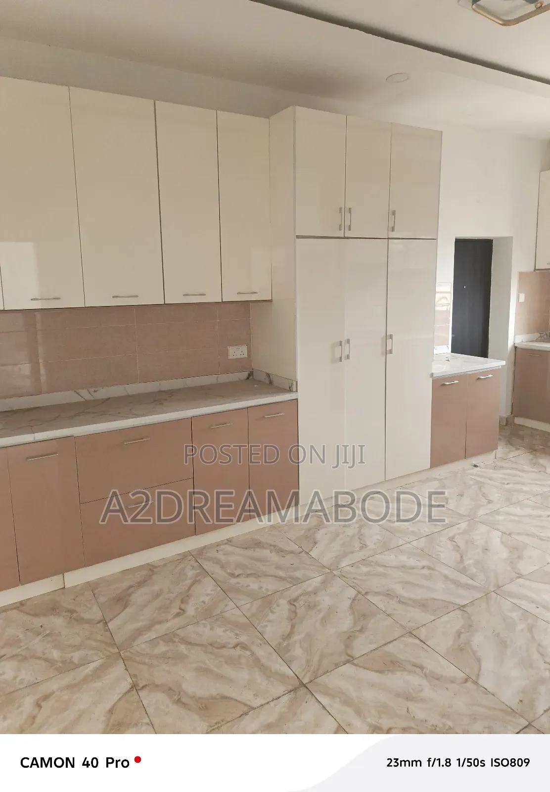 3bdrm Apartment in Shonibare Estate, Maryland for sale