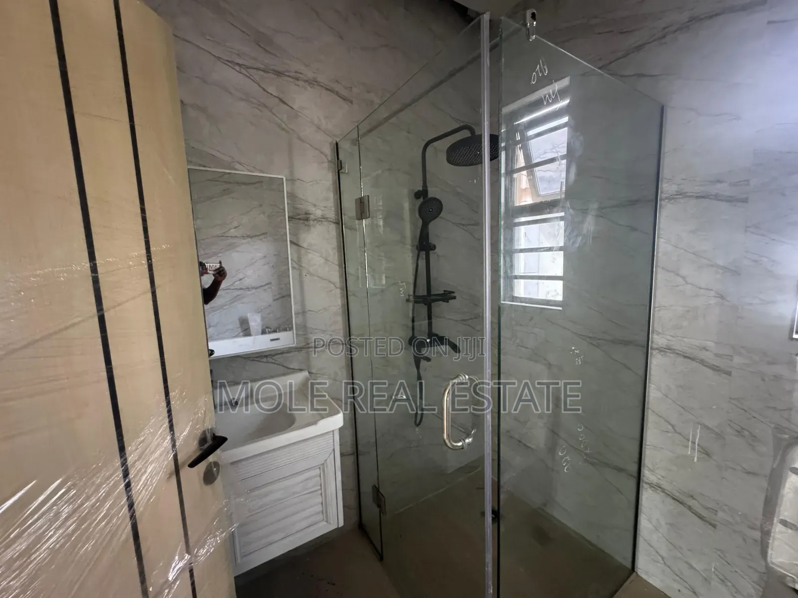 Furnished 5bdrm Duplex in Berger, Akute Ajuwon for sale