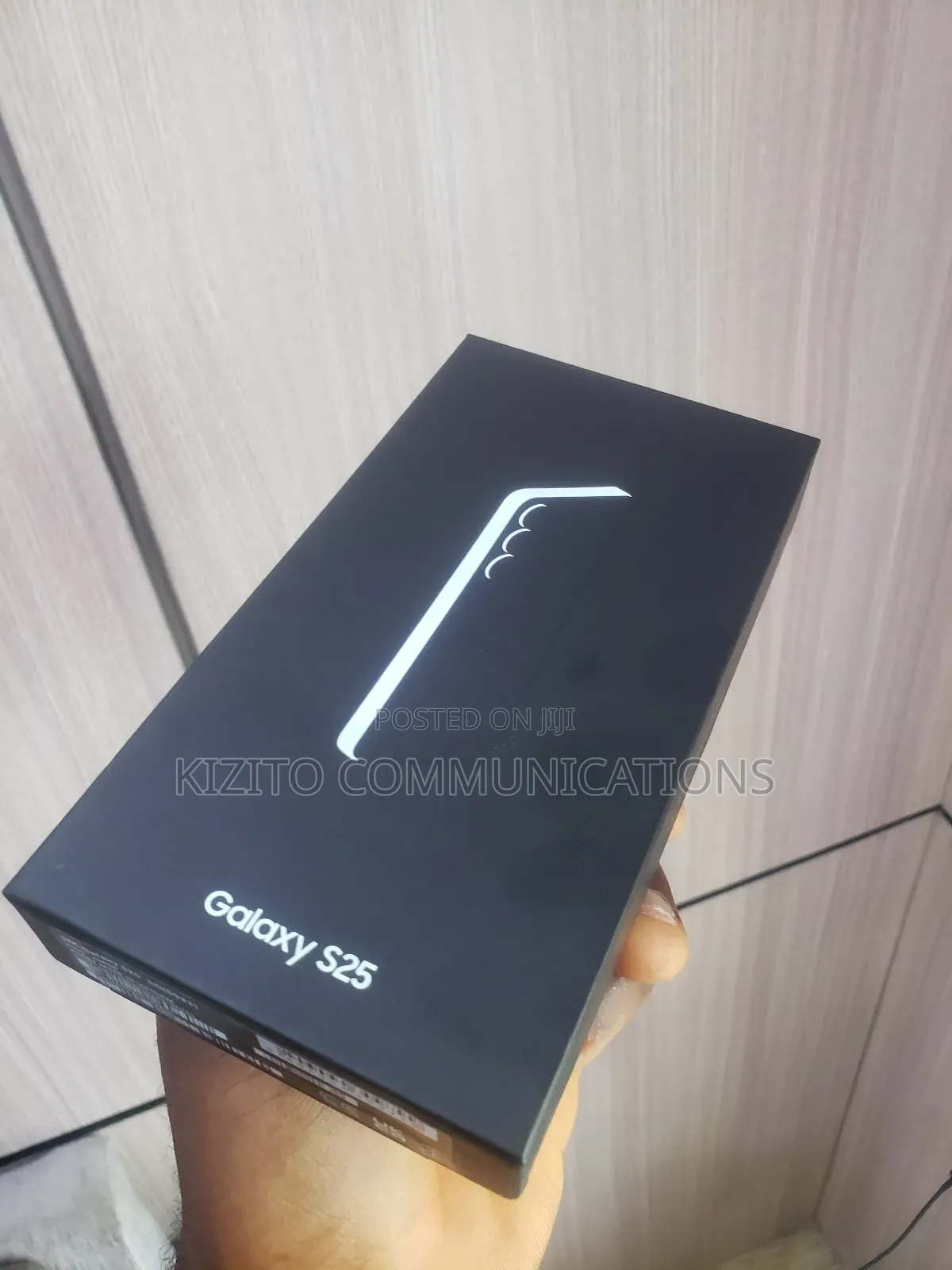 New Samsung Galaxy S25 256 GB