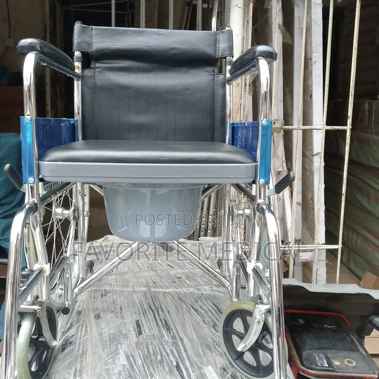 Foldable Commode Wheelchair