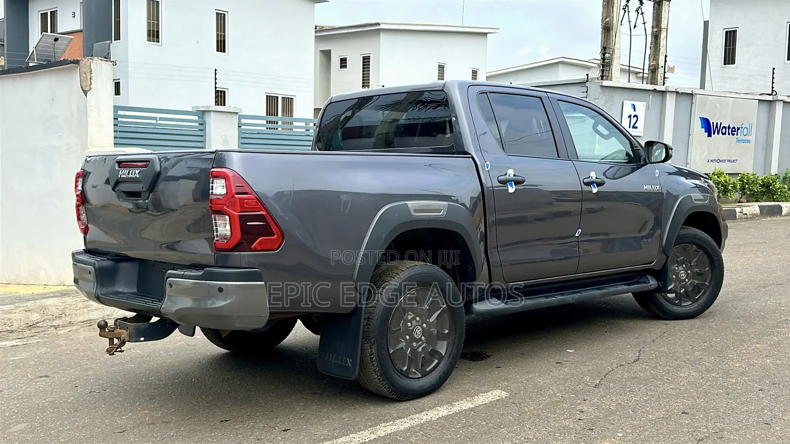 Toyota Hilux Revo Double Cab Deisel 2.8 AWD 2022 Gray