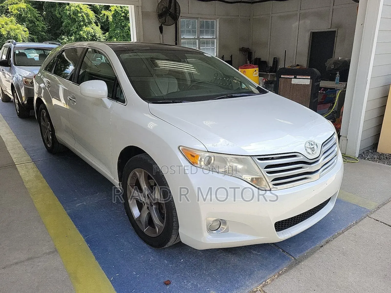 Toyota Venza 2010 White