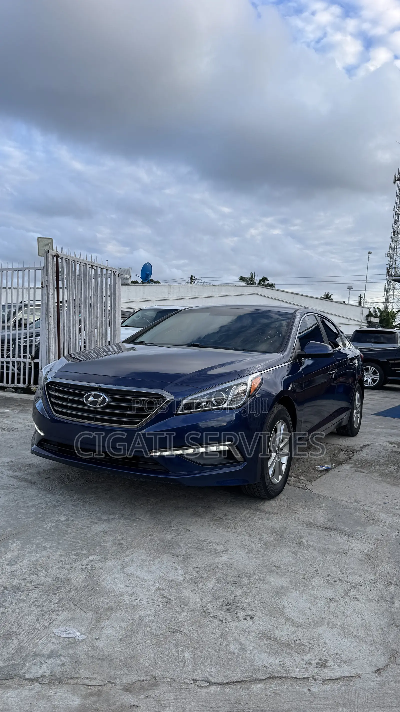 Hyundai Sonata Base Sedan FWD (2.4L 4cyl 6A) 2017 Blue