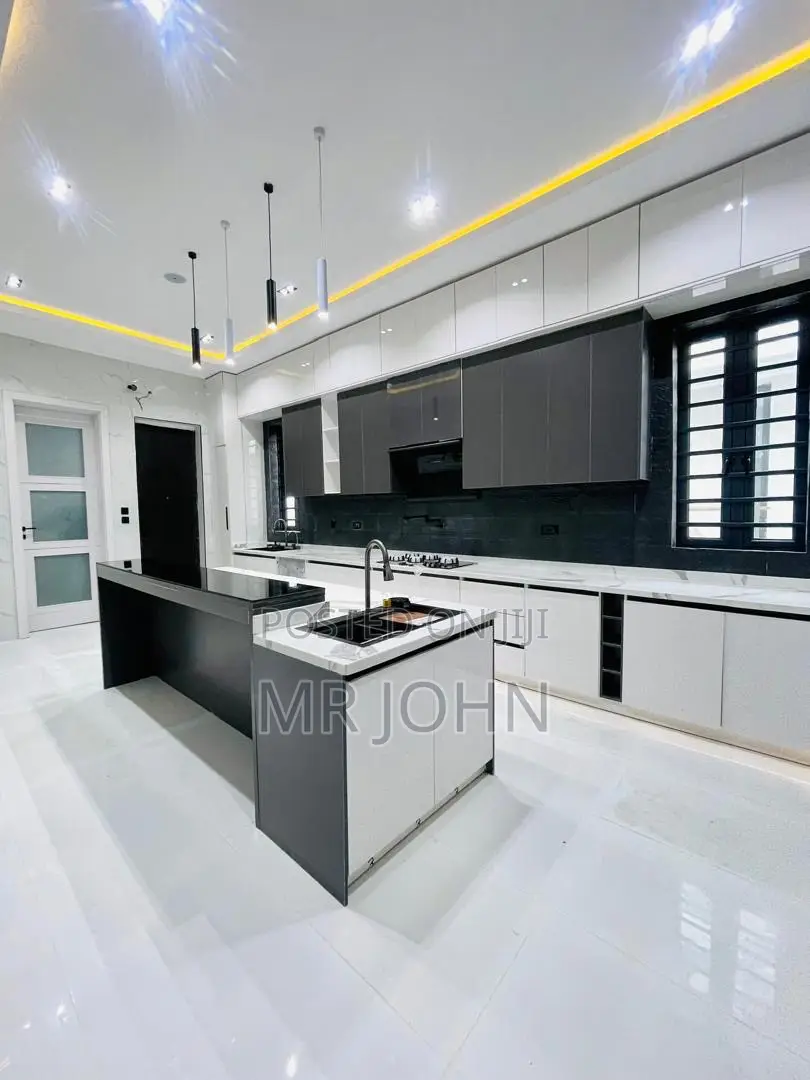 5bdrm Mansion in Lekki County Homes for sale