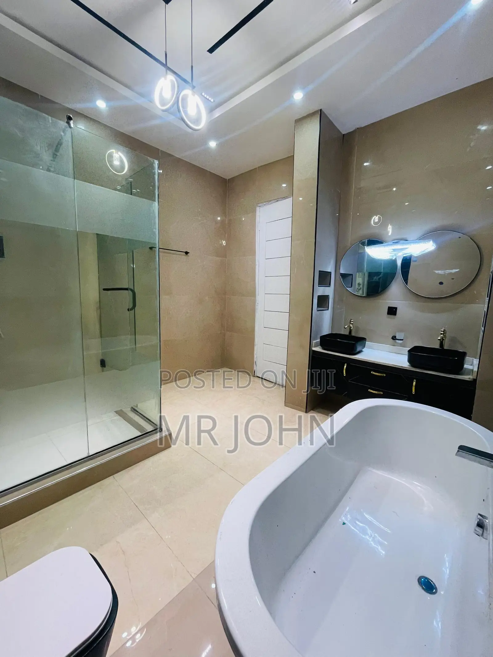 5bdrm Mansion in Lekki County Homes for sale