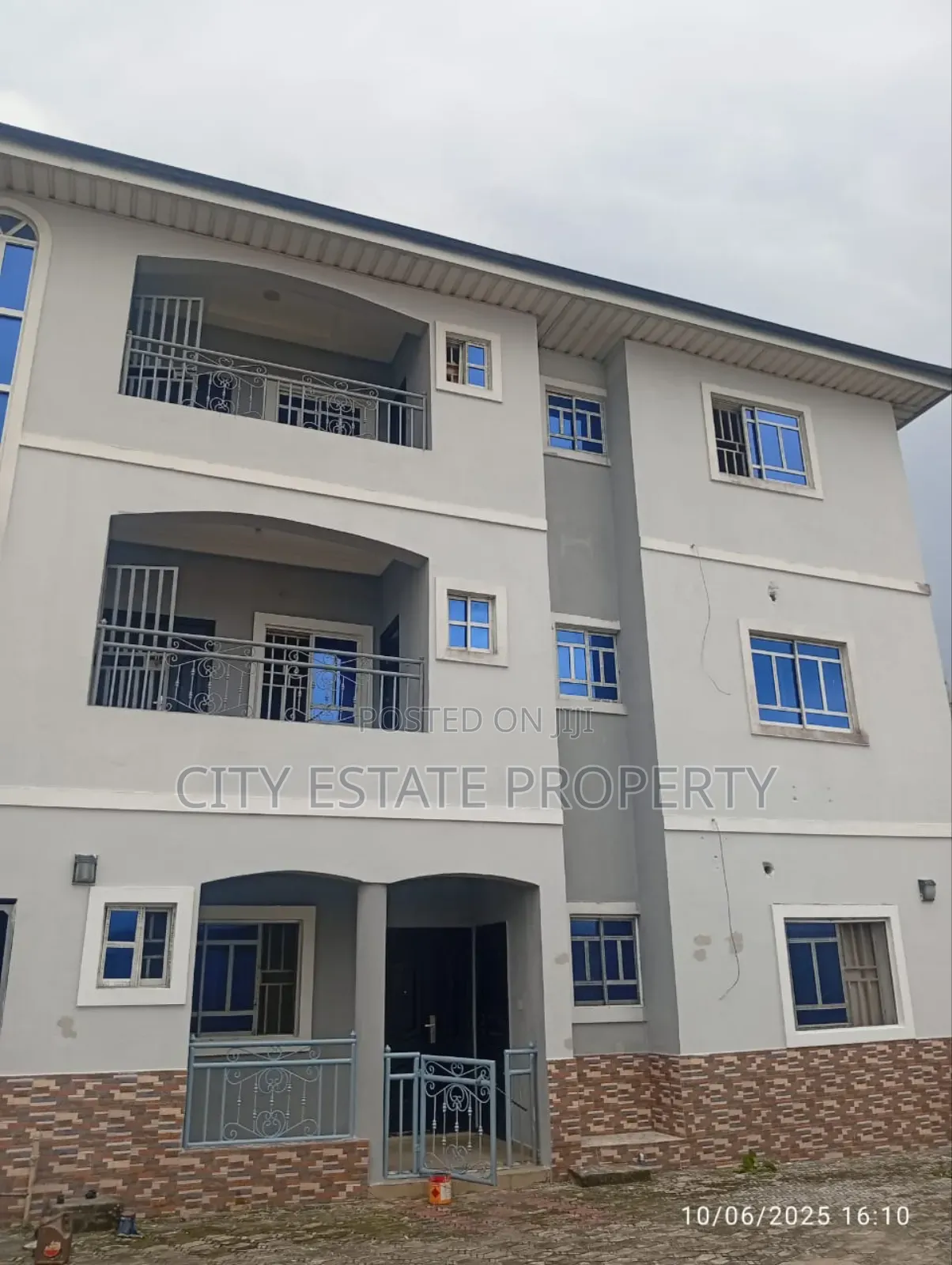 2bdrm Block of Flats in Excel Estate, Port-Harcourt for rent