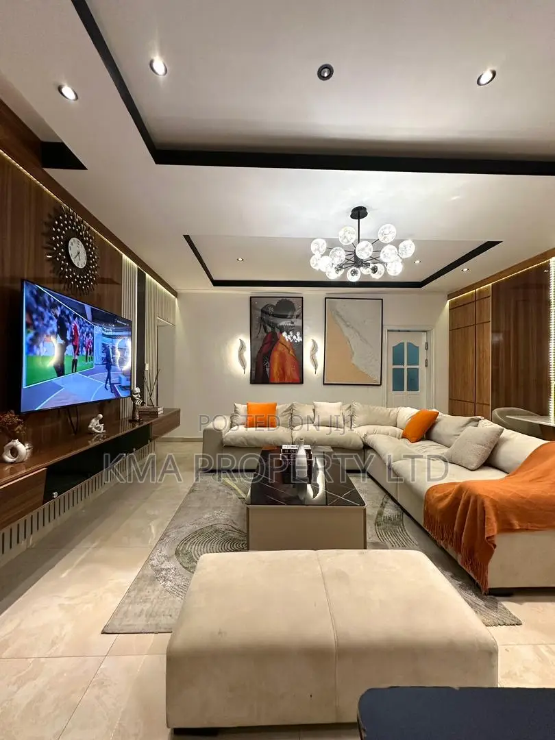 Luxurious 3 Bedroom Apartment With Snooker/Tennis Table