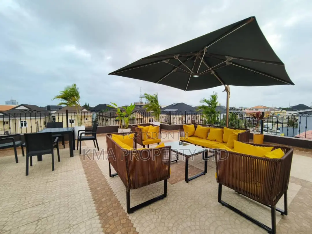 Luxurious 2 Bedroom Duplex With Rooftop Ps5 and Snooker