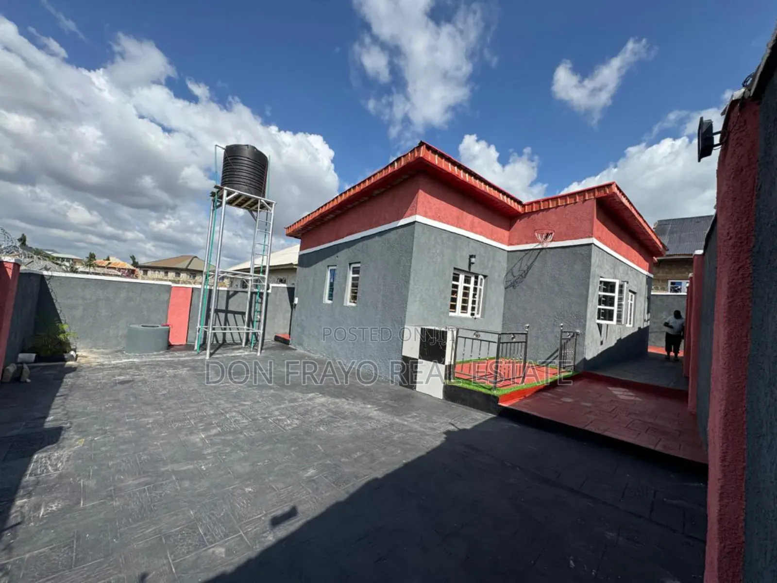 3bdrm Bungalow in Karinkapo Estate, Akala Express for sale