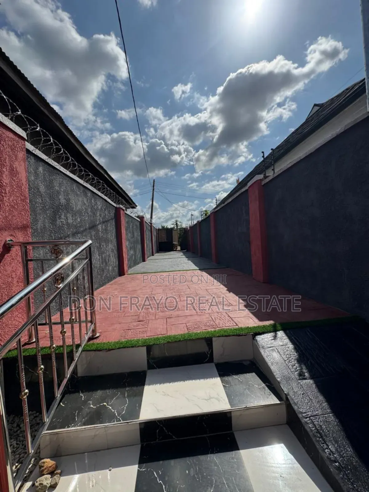 3bdrm Bungalow in Karinkapo Estate, Akala Express for sale