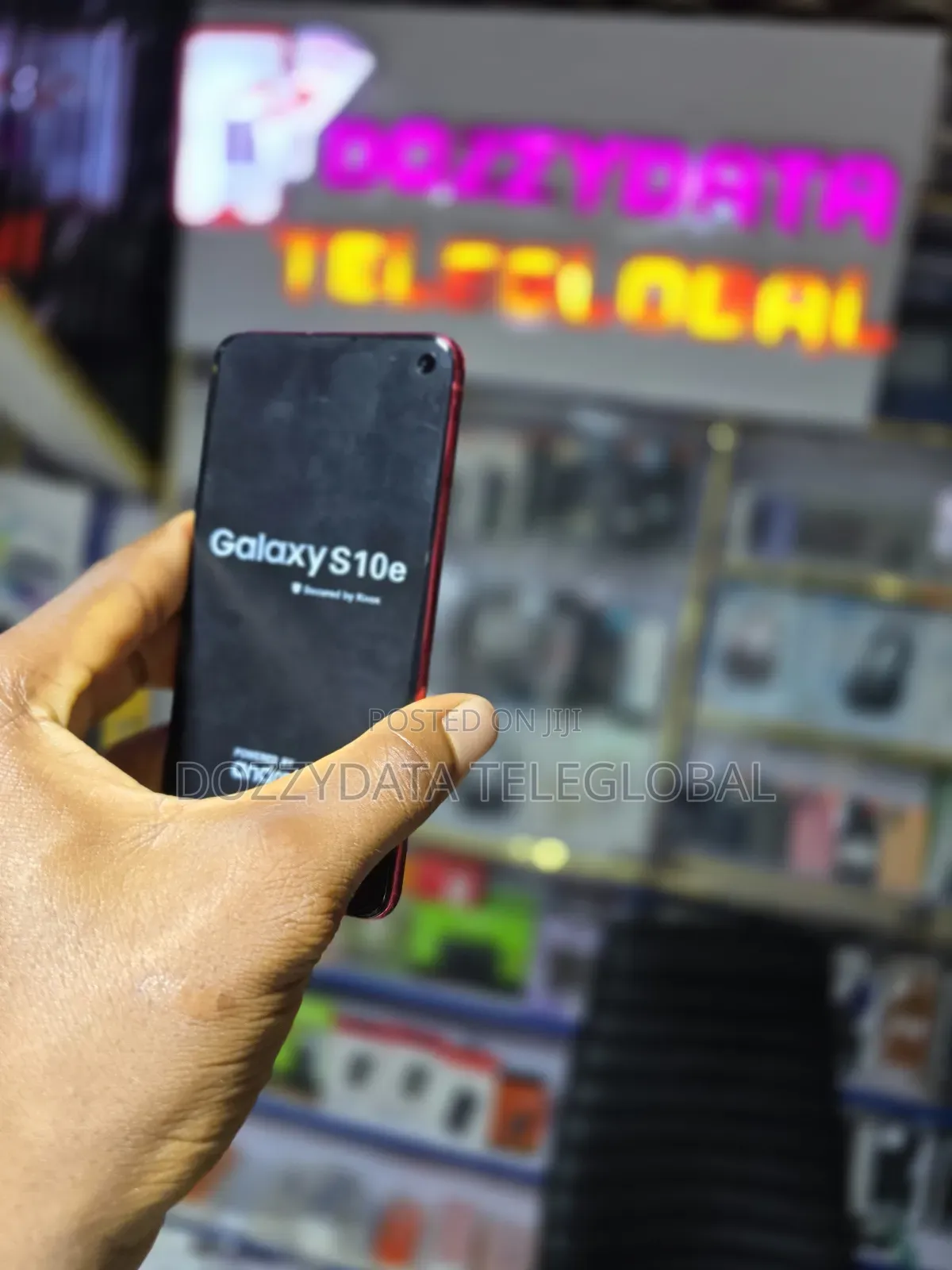 Samsung Galaxy S10e 128 GB Red