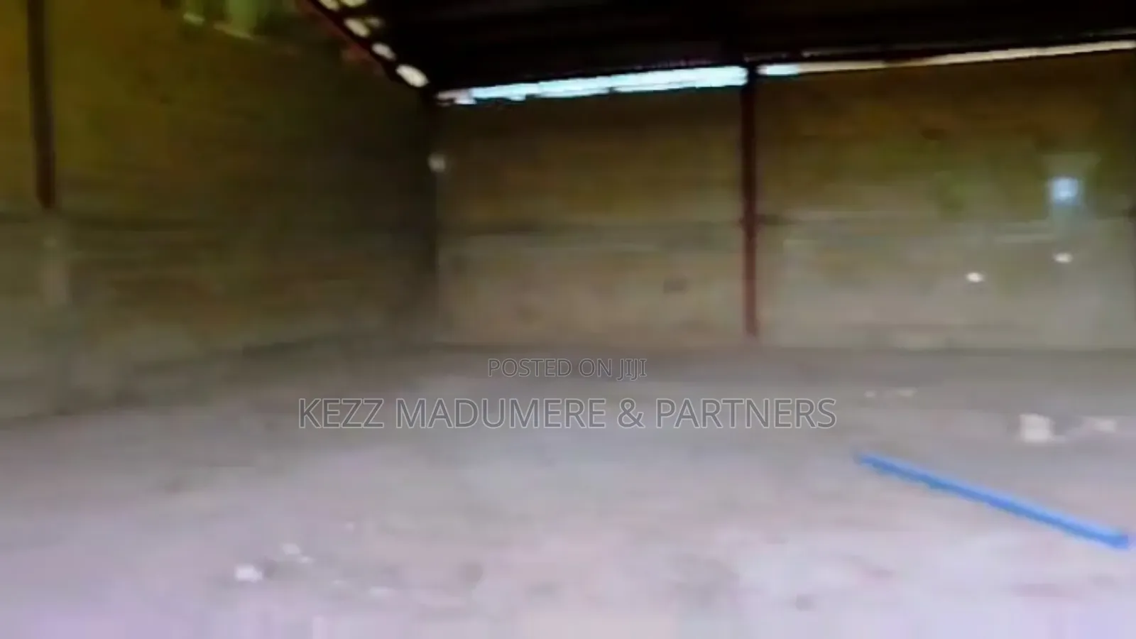 For Sale : 1000 Sqmts Warehouse On 6000 Sqmts Off Airport Rd, Enugu