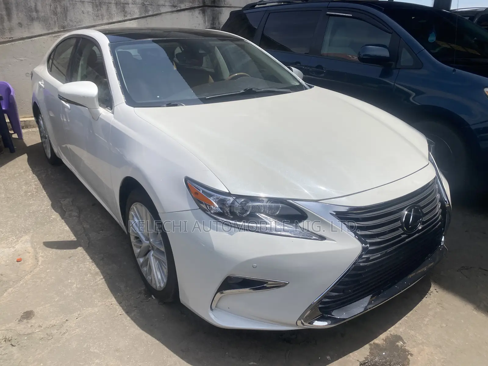 Lexus ES 350 FWD 2016 White