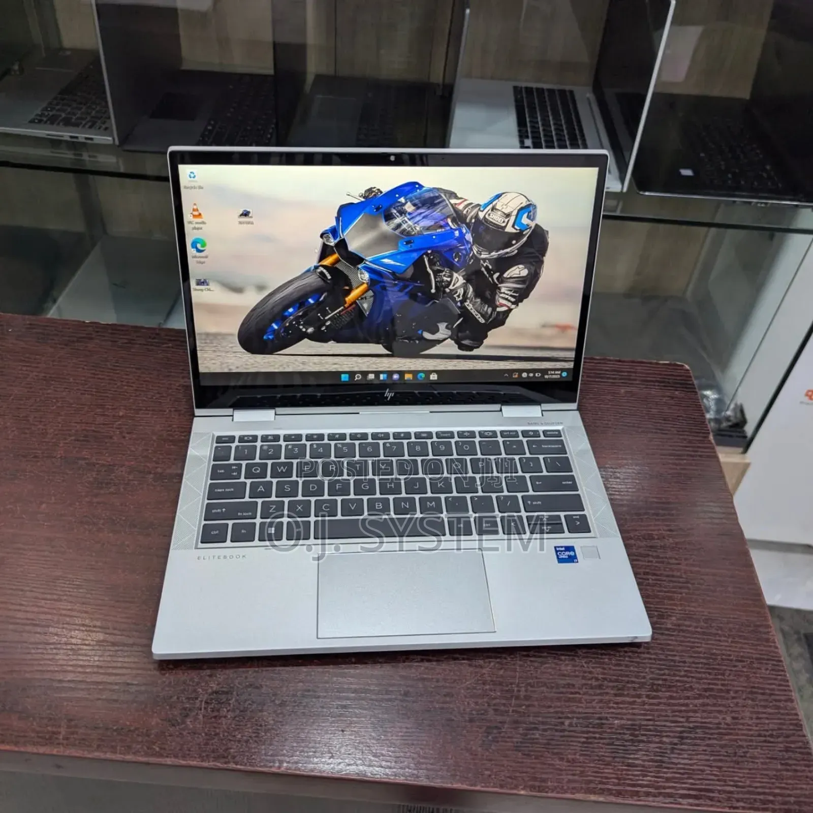 New Laptop HP EliteBook x360 1040 G9 16GB Intel Core i5 SSD 140GB