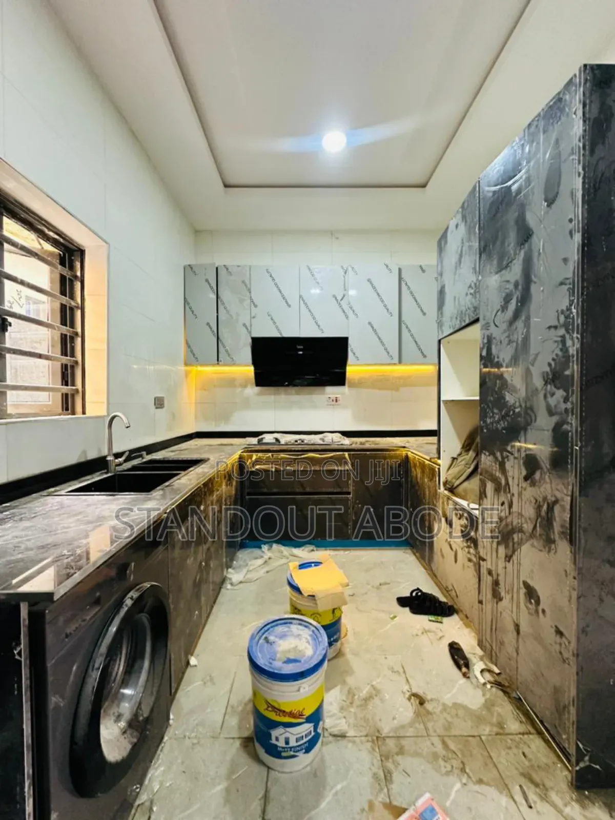 4bdrm Duplex in Inside An Estate, Ikeja for sale
