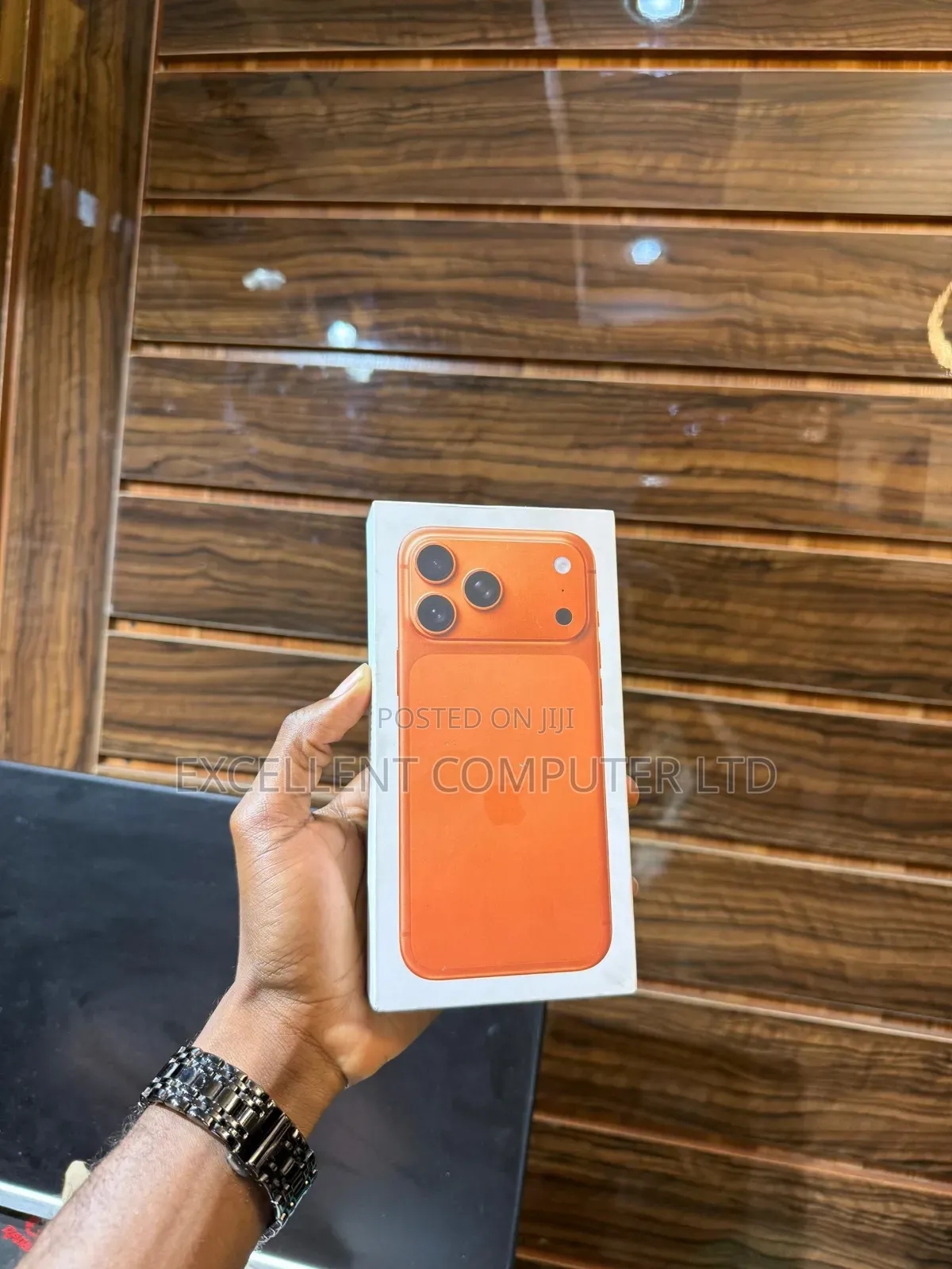 New Apple iPhone 17 Pro Max 256 GB Orange