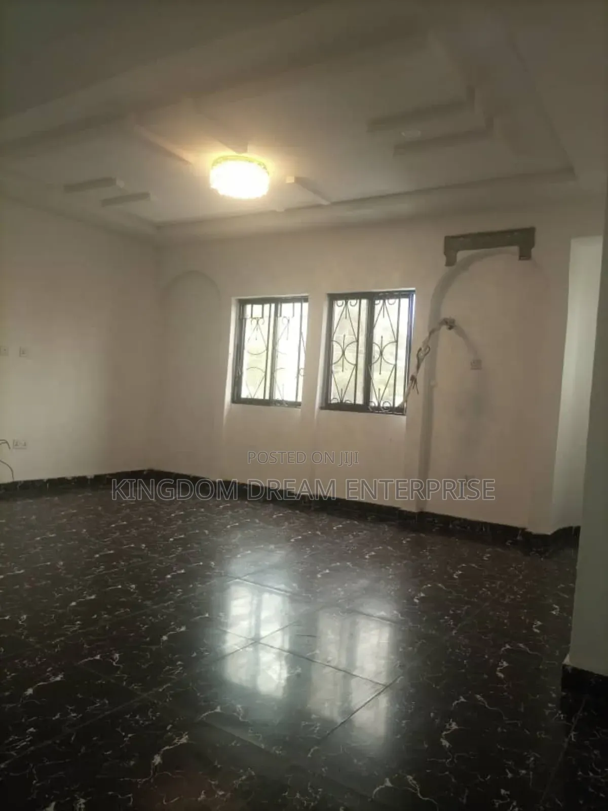 3bdrm Block of Flats in Lekki Phase 1 for rent