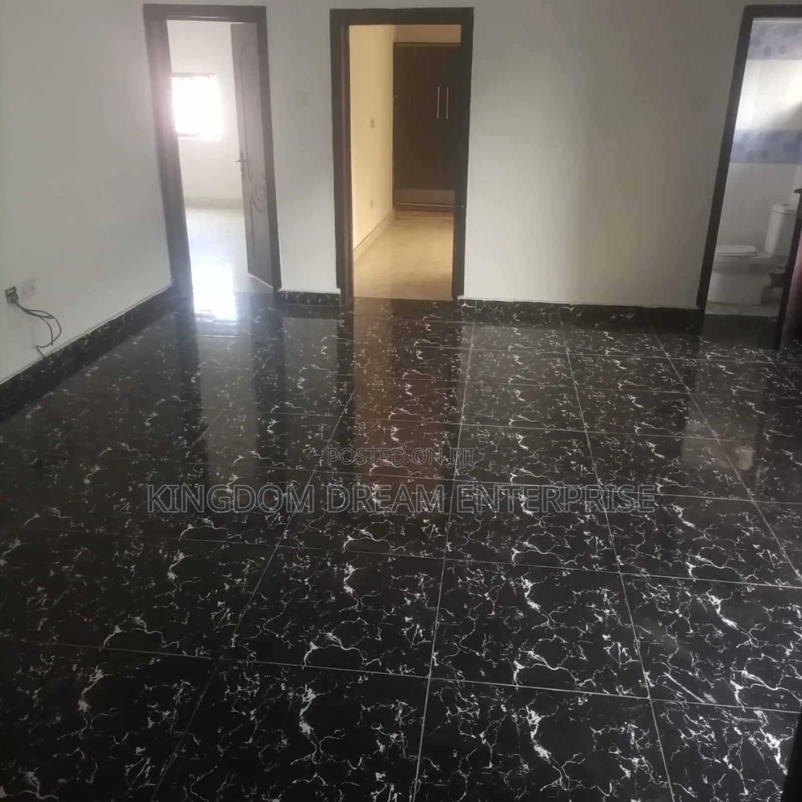 3bdrm Block of Flats in Lekki Phase 1 for rent