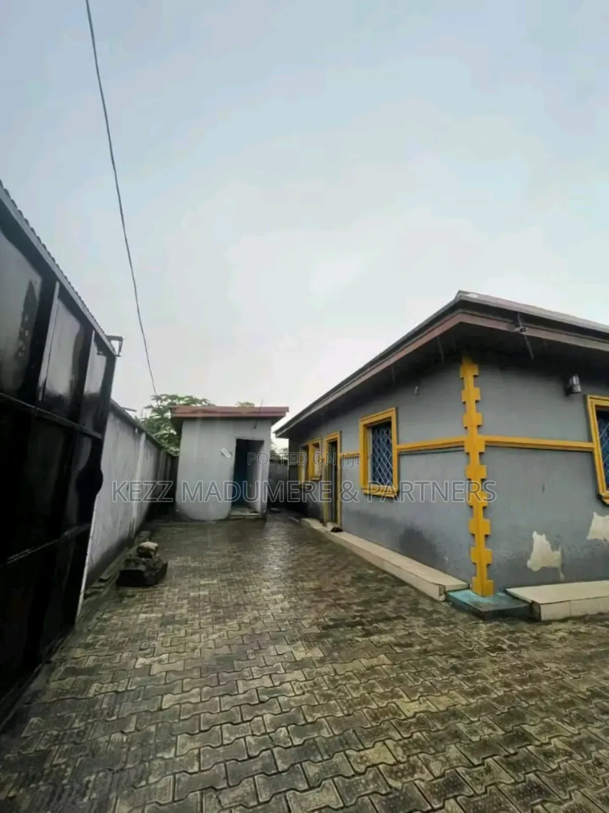 7bdrm Bungalow in Igwuruta Port for sale