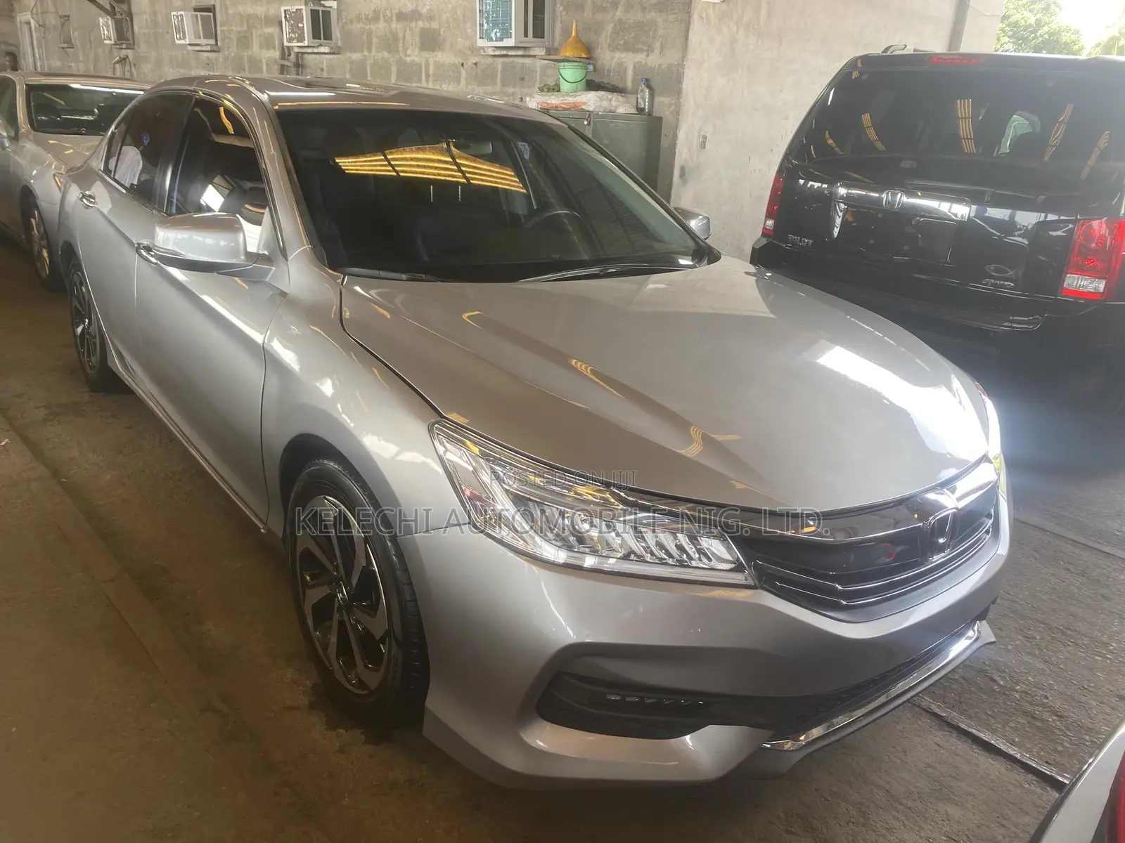 Honda Accord Sport SE 4dr Sedan FWD (2.4L 4cyl 2A) 2017 Gray