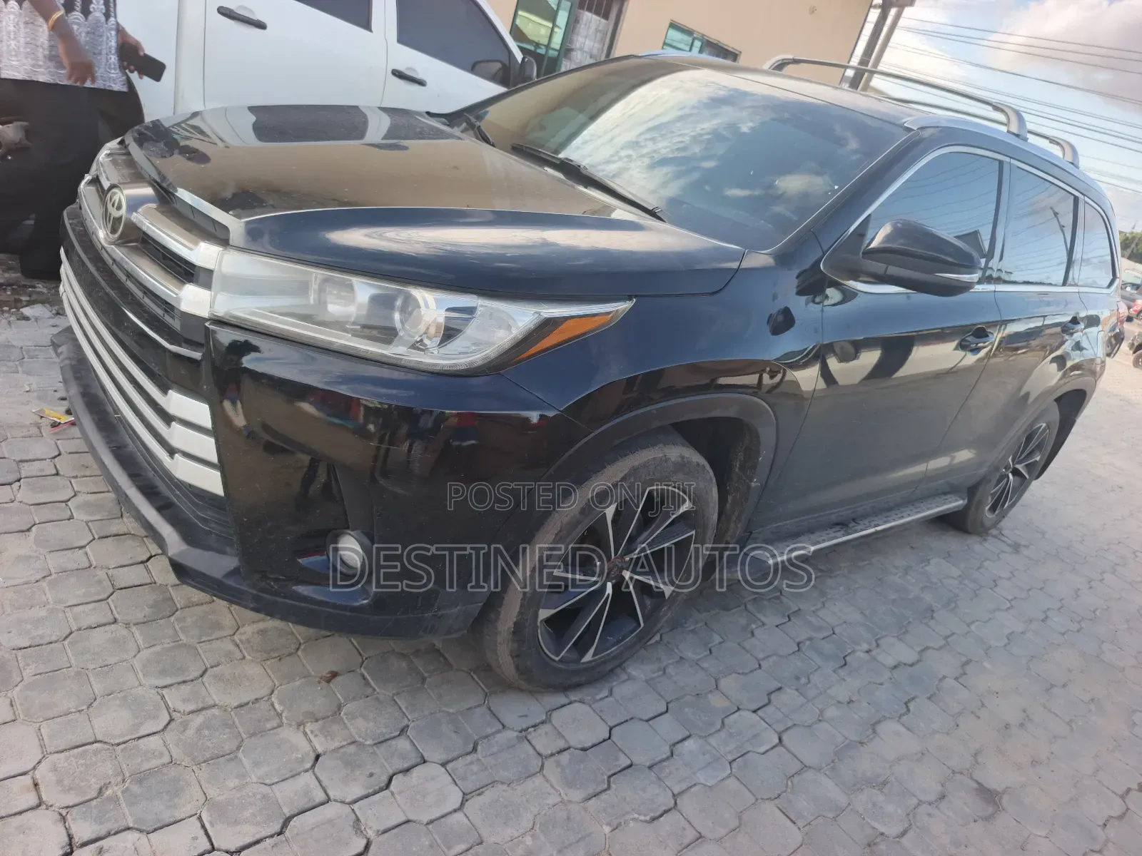 Toyota Highlander LE 4dr SUV AWD (3.5L 6cyl 6A) 2015 Black