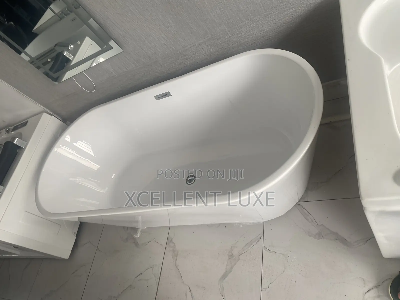 Acrylic Free Standing Bathtub