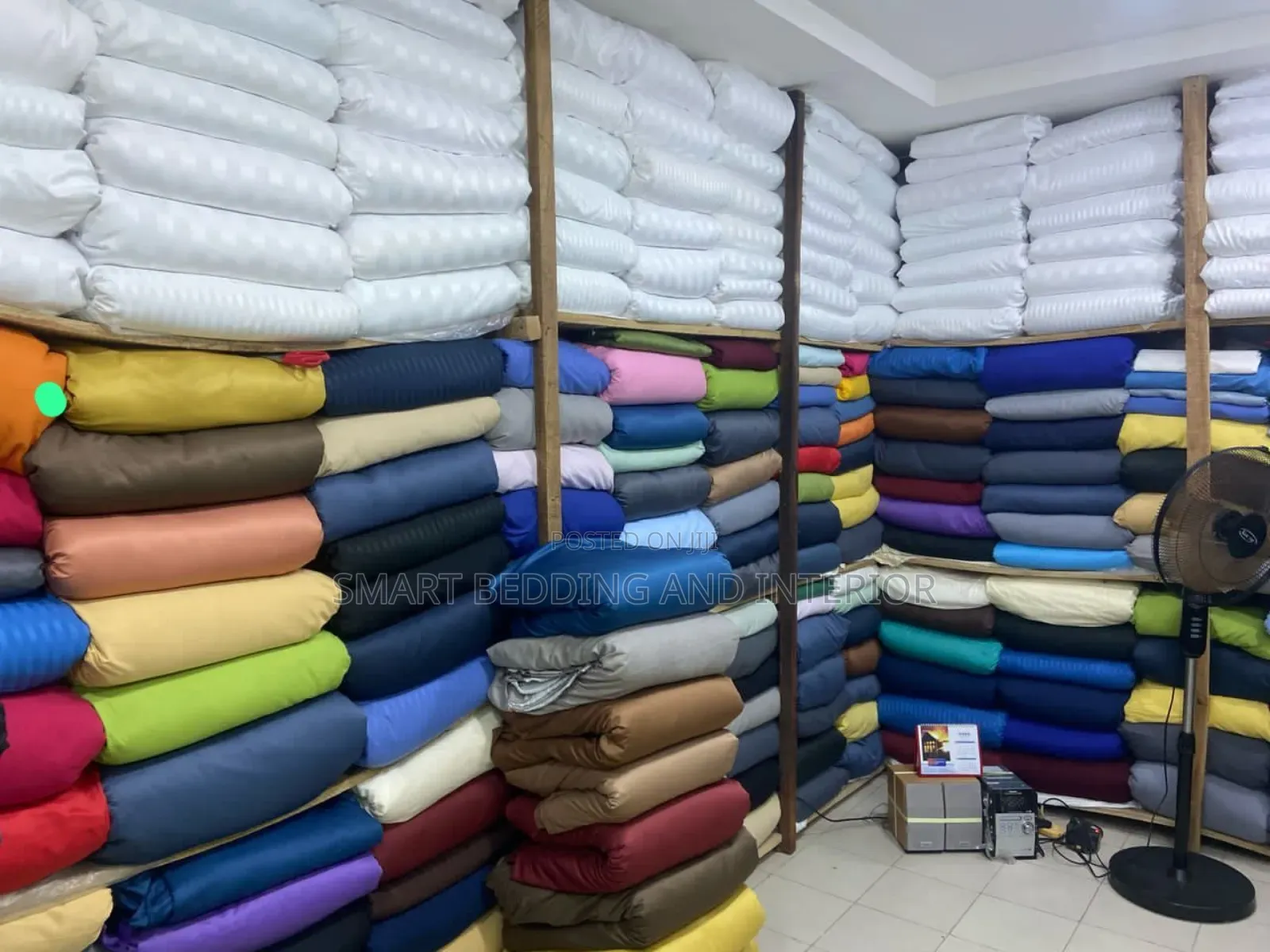 Royal American Bedsheets and Duvet Set
