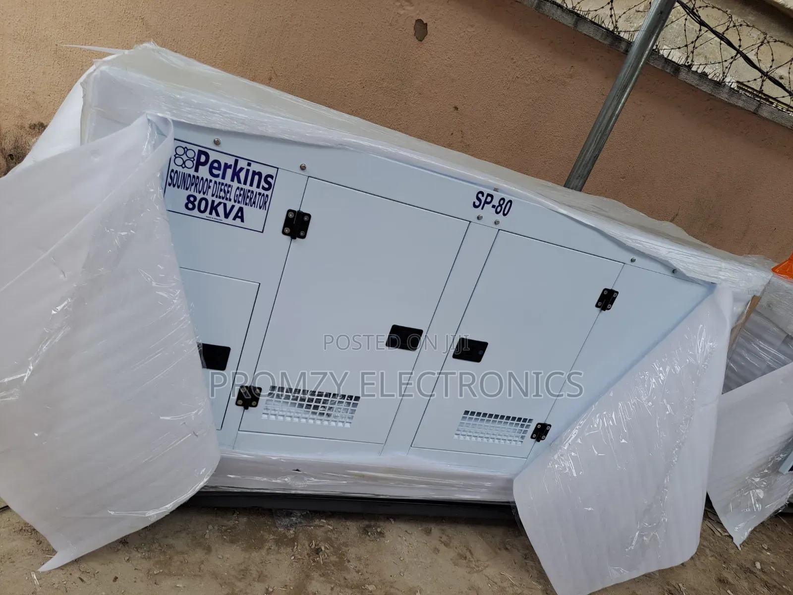 80kva Perkins Diesel Soundproof Generator 2years Warranty
