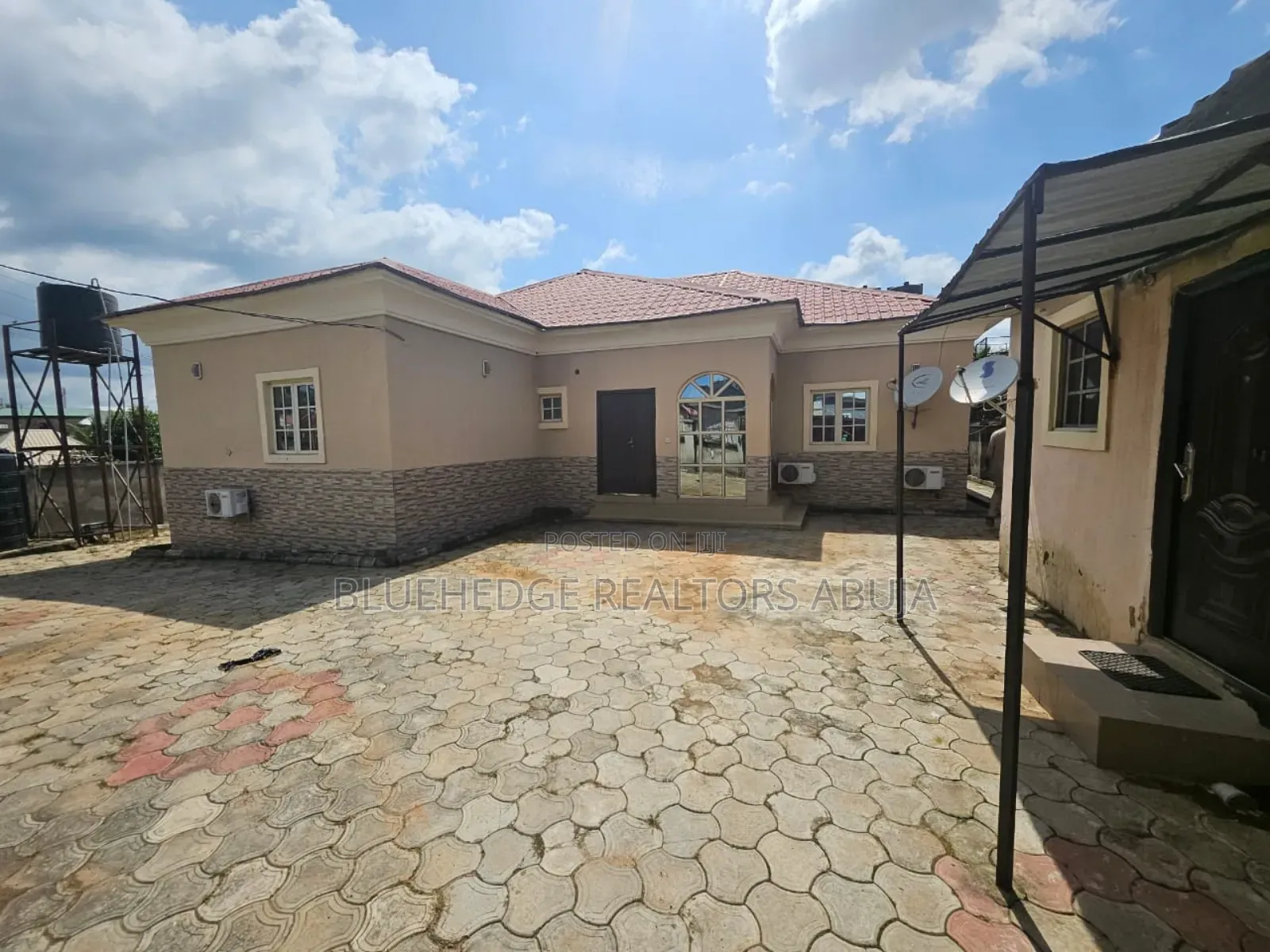 4bdrm Bungalow in Bwari / Bwari for sale