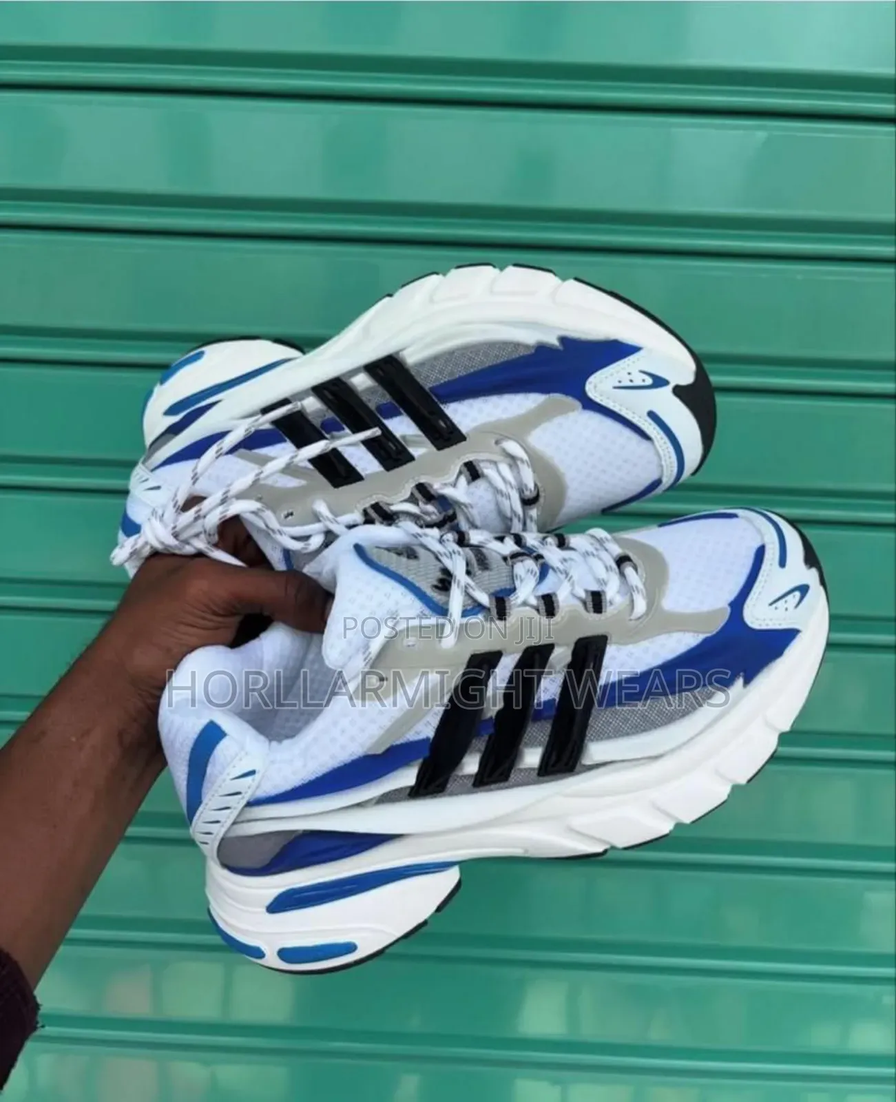 High Quality Sneakers