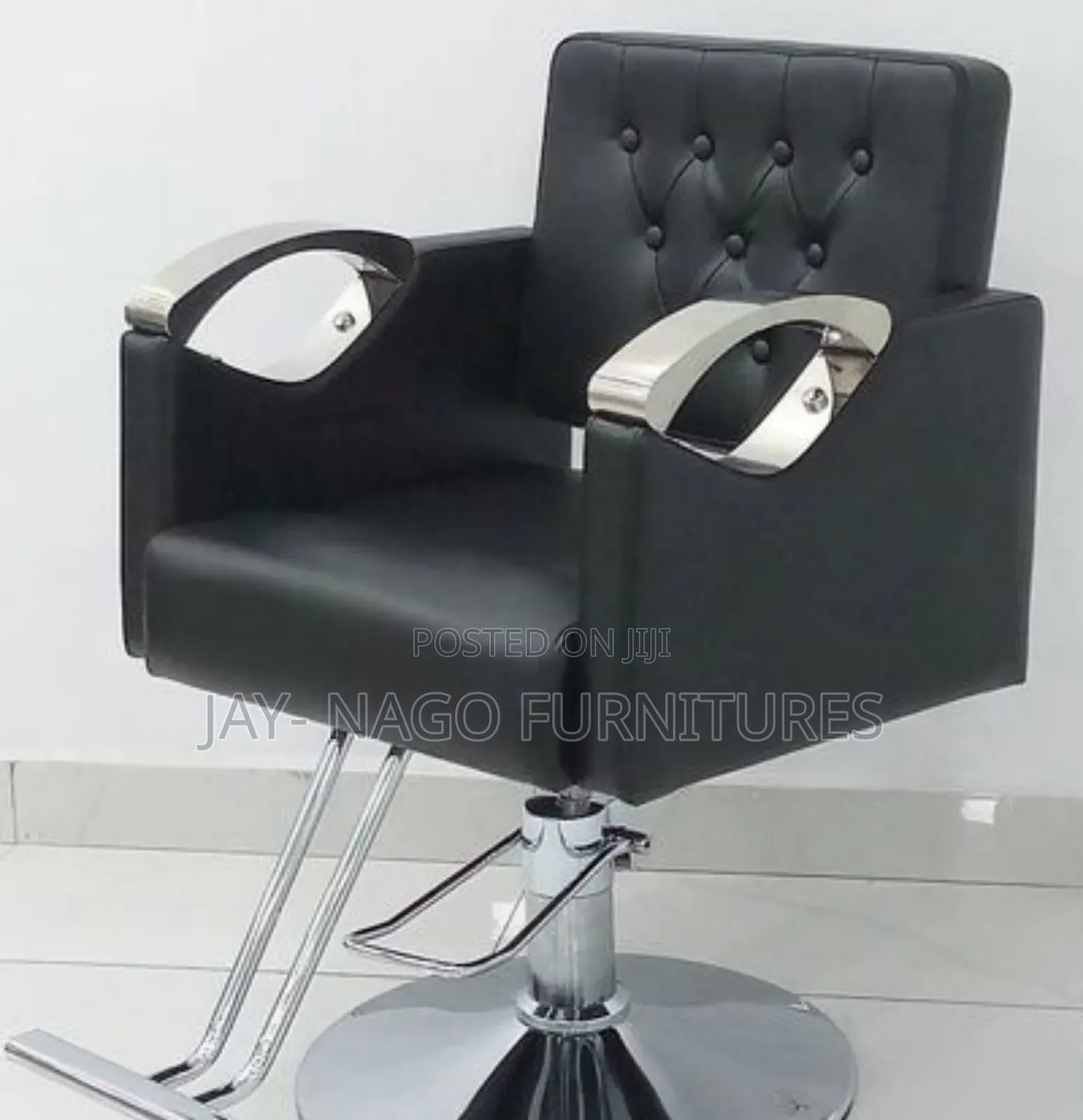 Barbing Chair With Footrest