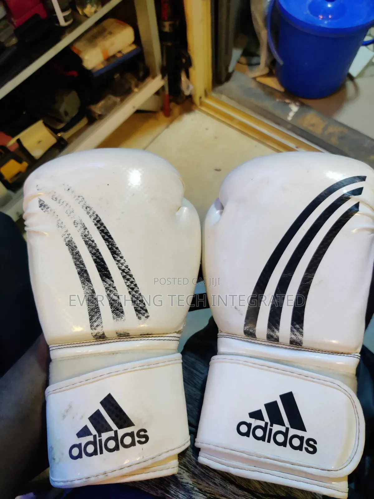Adidas Adi-Star Speed 750 Boxing Gloves