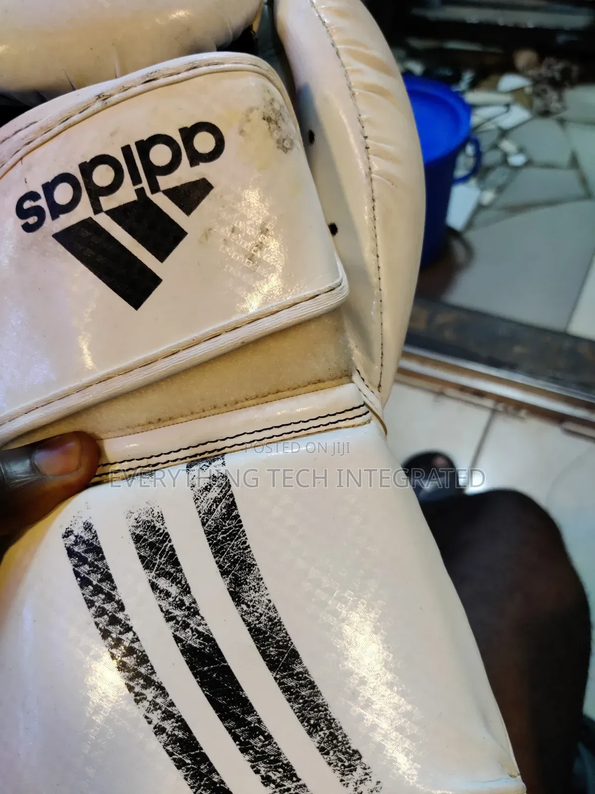 Adidas Adi-Star Speed 750 Boxing Gloves