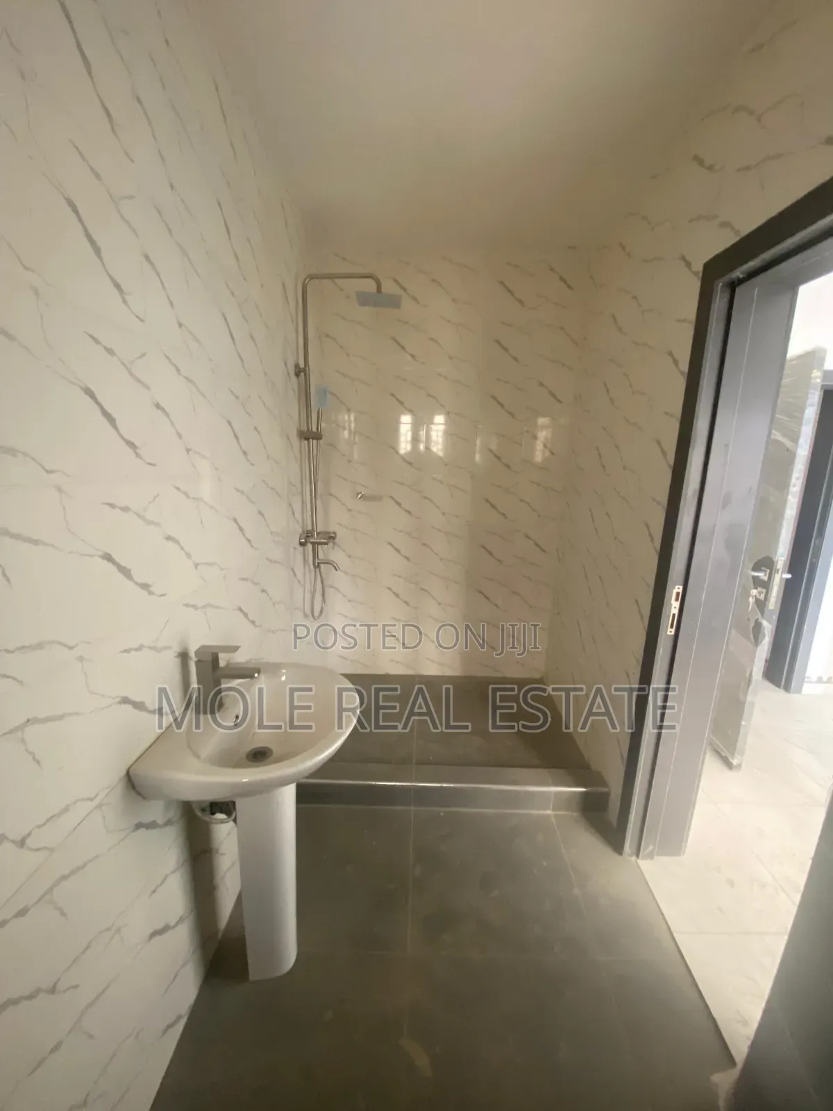 Furnished 4bdrm Duplex in Millenium Estate for sale