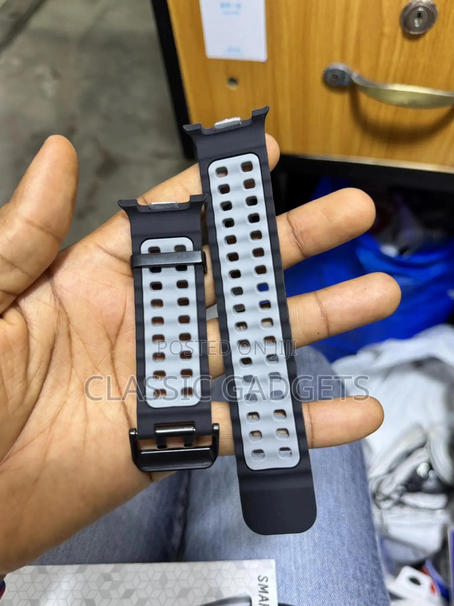 Genuine Leather and Rubber Strap for Galaxy Watch 8 / Watch 8 Classic