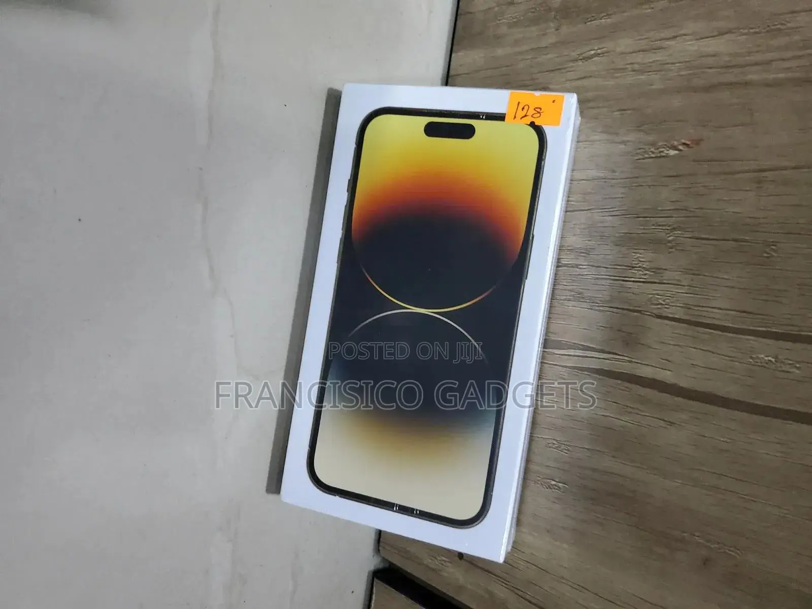 New Apple iPhone 14 Pro Max 128 GB Gold